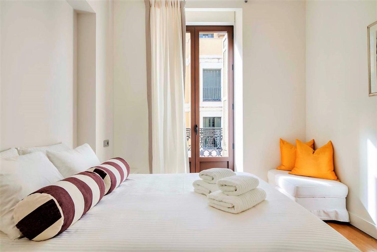 Sebastian Souviron Suites In Malaga By Solaga Holiday Homes מראה חיצוני תמונה